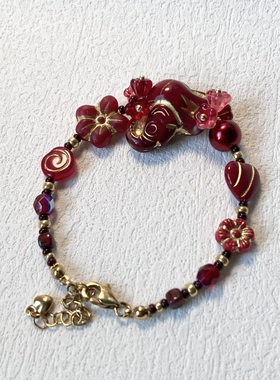 茵娜原创 复古捷克琉璃花朵与大象轻奢串珠钛钢手链 小众设计饰品