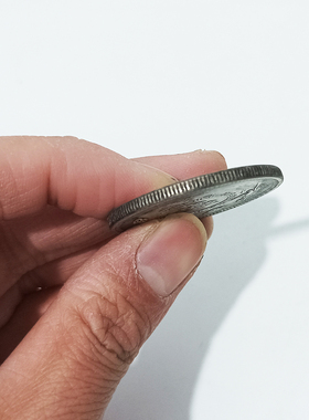 买十送二铜芯银元仿古做旧摆件