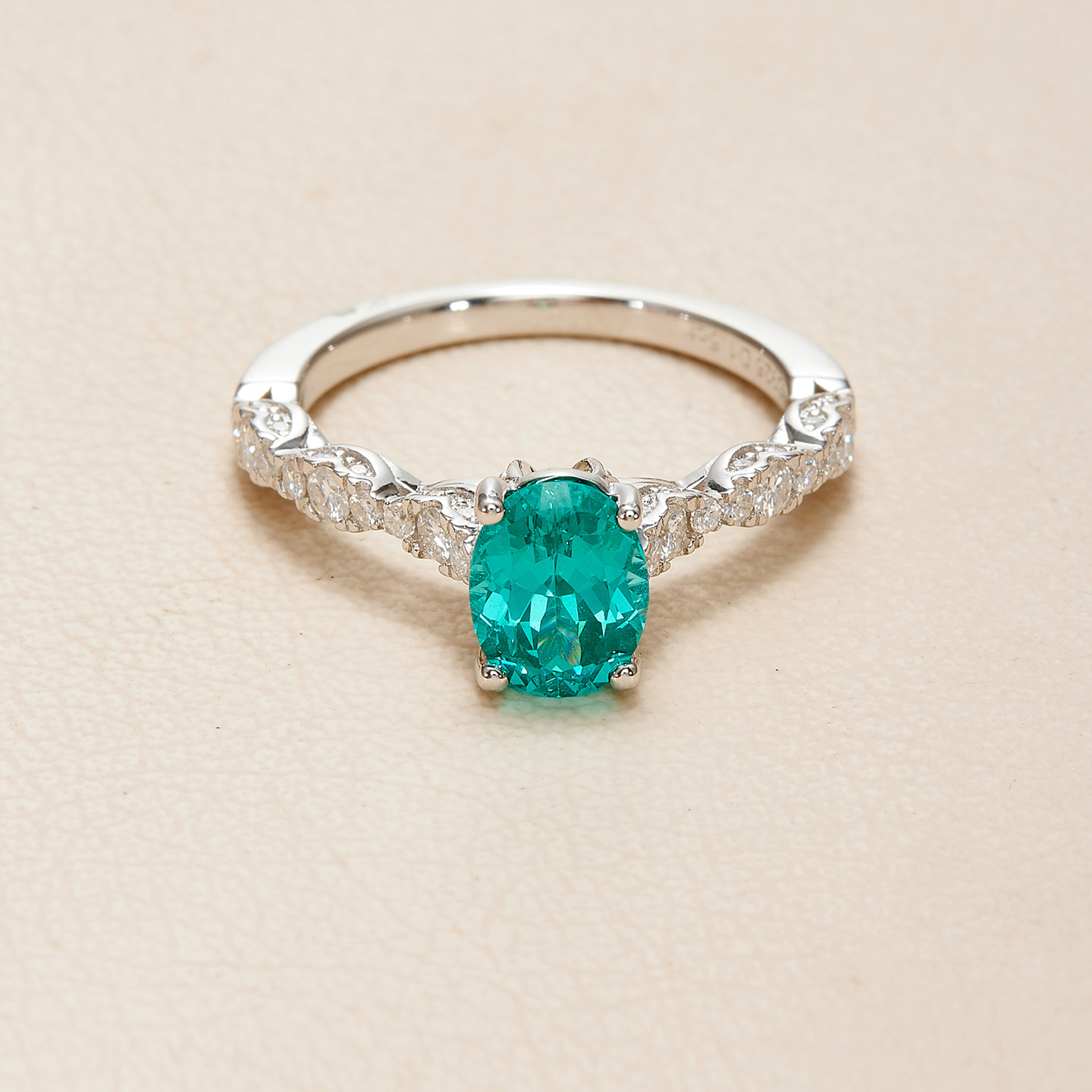 AHCHOO high-end 1.5 carat cultivated Paraiba stone green water drop ring moissanite white gold ring for women