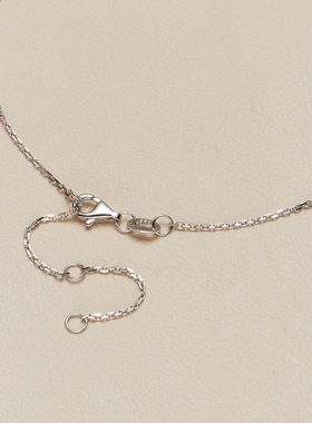 AHCHOO 静奢火彩莫桑石七钻微笑吊坠项链小众高级感S925银锁骨链