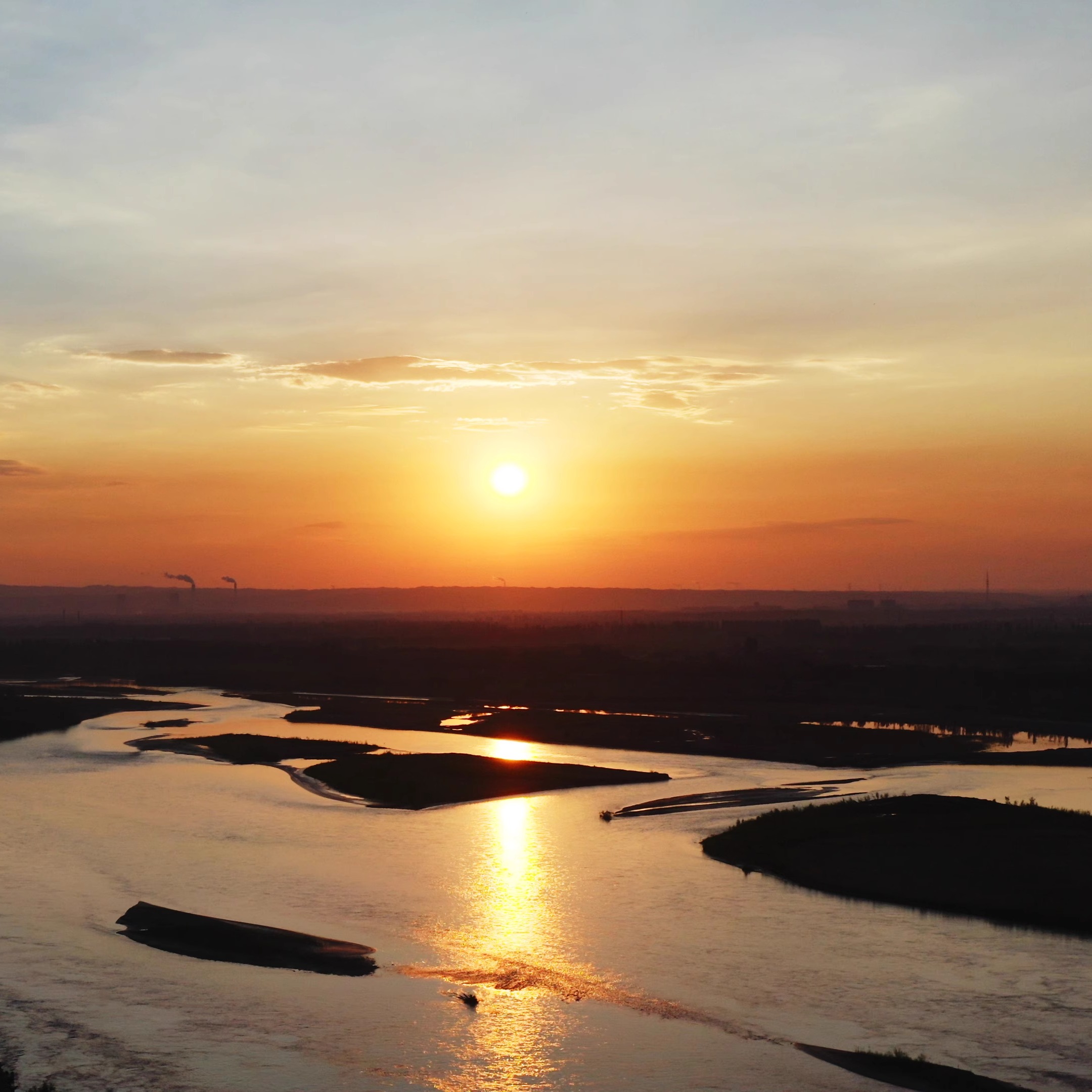 恢弘大气中国风光大山大河黄河日出航拍延时4K视频素材 - 图2