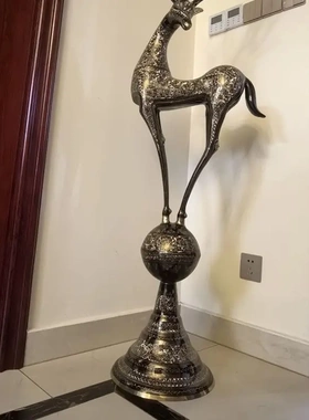 145厘米落地铜鹿一对*150厘米铜花瓶一个巴基斯坦进口手工落地