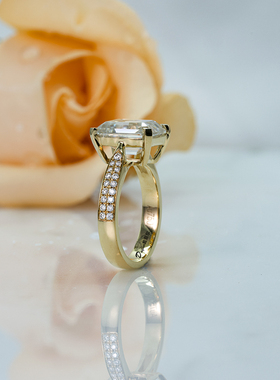 刻字钻石戒指莫桑石祖母绿钻戒指