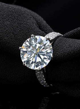 18k白金镶嵌6克拉美国女刻字钻戒