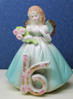 瓷器人物欧洲美少女摆件