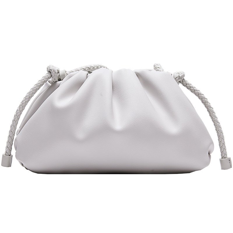 白色云朵女2020新款ck单肩斜挎包包 aza女士包袋