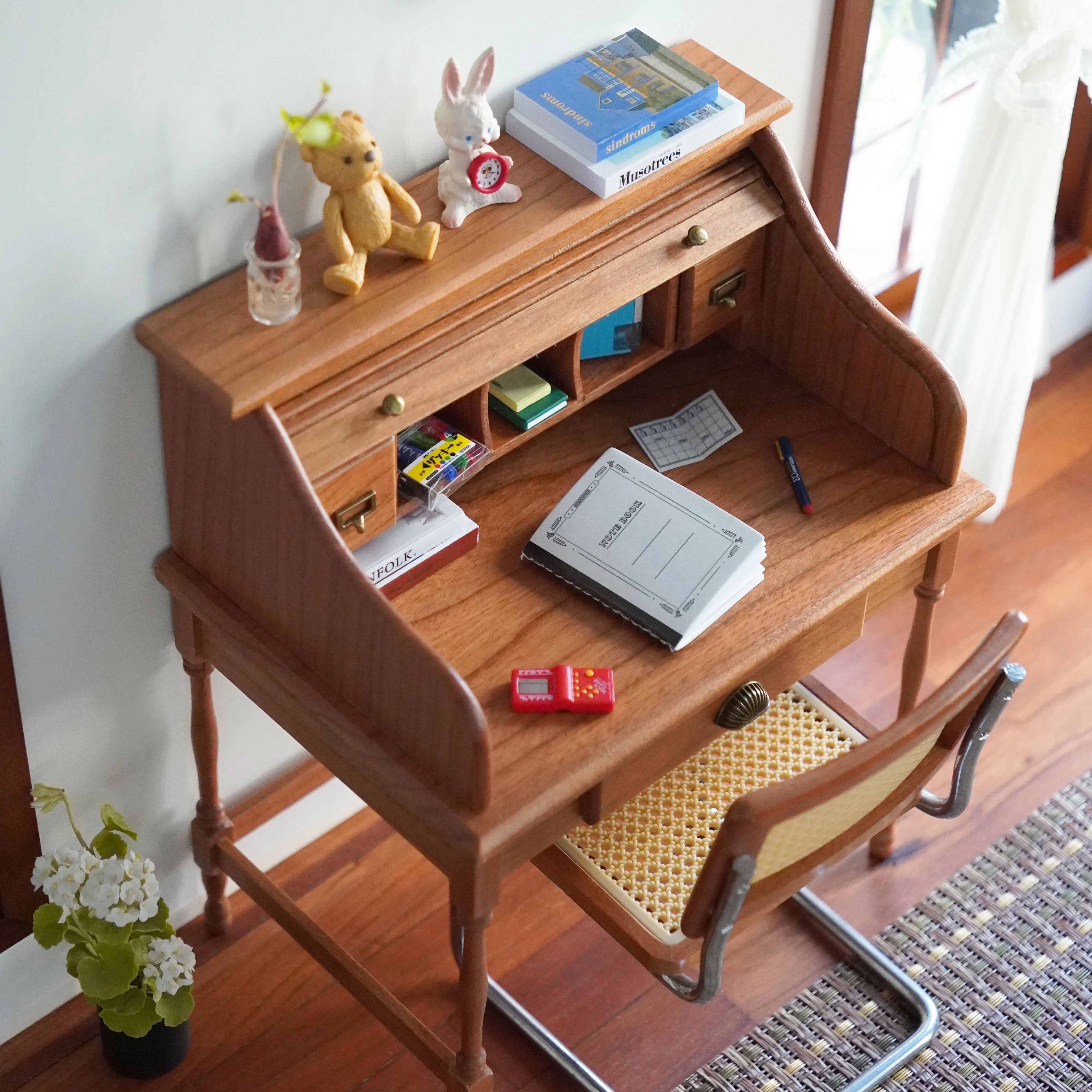 玩具】复古卷帘书桌 6分娃屋迷你微缩家具书房模型摆件,淘宝优惠券,粉丝福利购,淘宝优惠卷