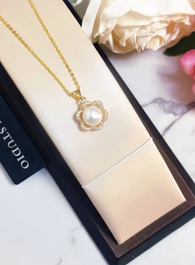 轻奢淡水珍珠花朵金色锆石项链