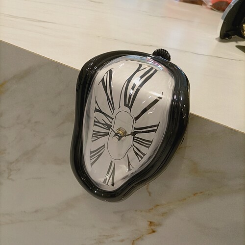 静音Melting Clock桌角扭曲时钟达利融化钟表 台桌面挂钟摆件 - 图1
