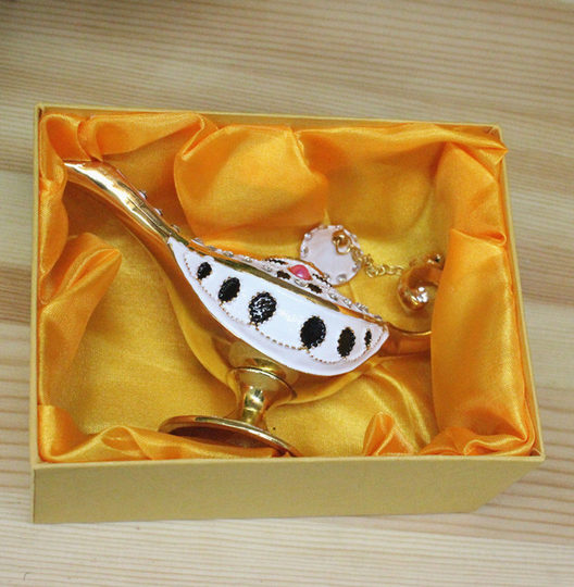 Pakistani handicrafts, copperware, bronze sculptures, Aladdin's magic lamp, safe and wealth gifts, factory direct sales YT603