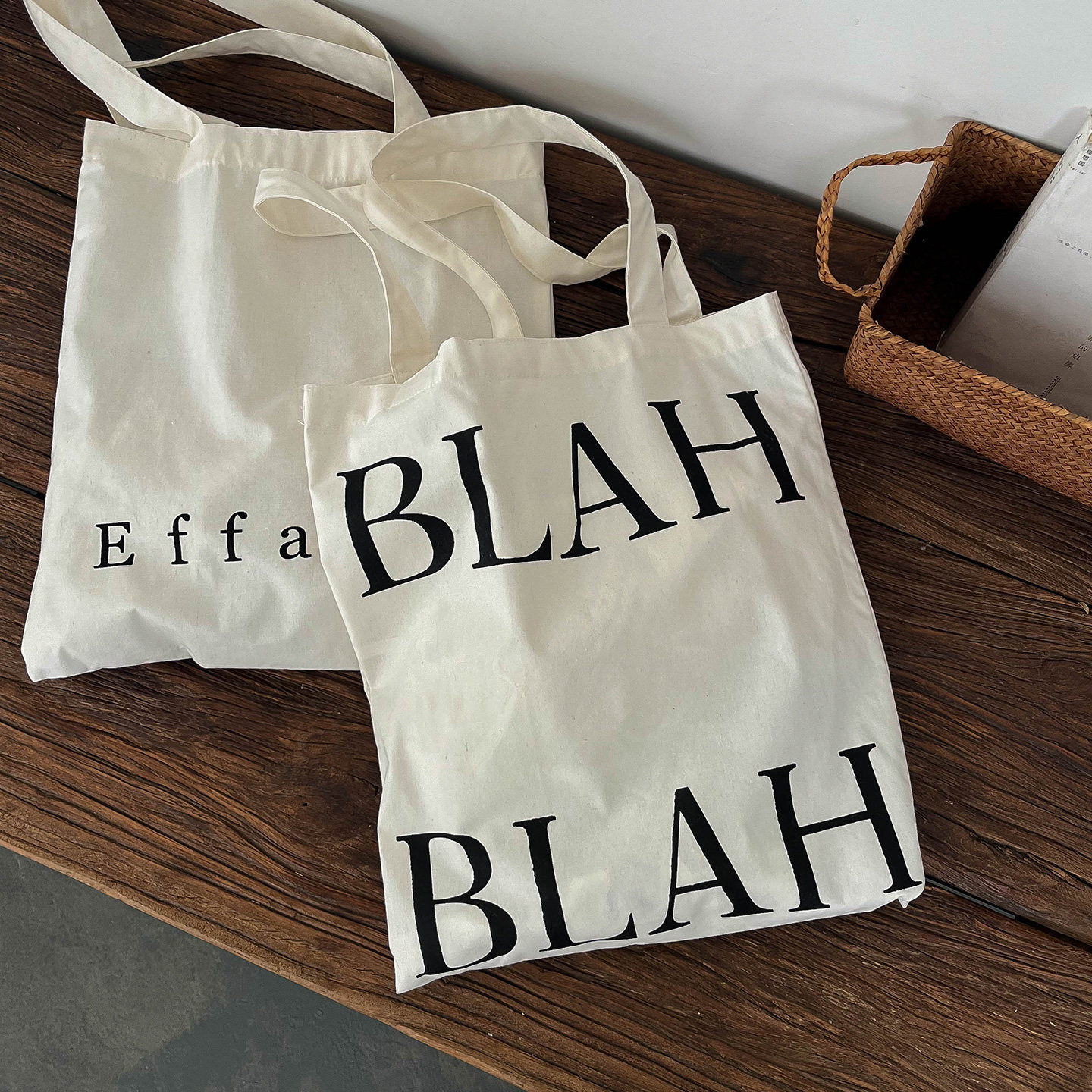 枝悟 高颜值字母印花单肩包 夏日薄款坯布袋 手提购物袋拍照道具,淘宝优惠券,粉丝福利购,淘宝优惠卷