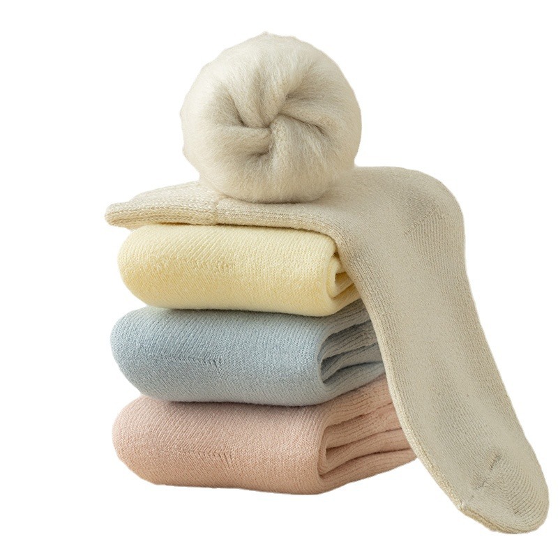 羊绒袜子女秋冬款中筒袜加绒加厚月子袜冬季毛绒睡眠地板超厚长袜 - 图3