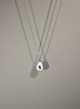 白色牛油果吊坠锁骨链