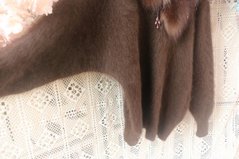 ຫລູຫລາສີນ້ຳຕານ Fox mink plush ຄໍຮອບໃຫຍ່ ແຂນຍາວ plush loose bat sleeve pullover personalized sweater
