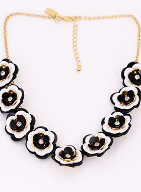 欧美时尚小众设计感k家立体黑色多坠玫瑰花花卉名媛轻奢项链女潮