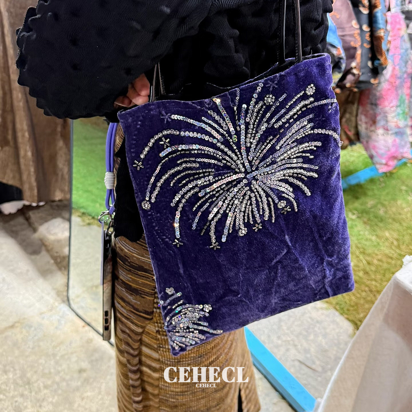 设计师定制！高端丝绒烟花刺绣单肩包女托特包通勤日常购物袋女包,淘宝优惠券,粉丝福利购,淘宝优惠卷