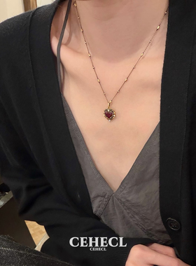 红宝爱心十字架项链戒指手链套装