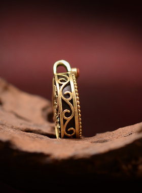 藏传吊坠本命年包边大威德金刚