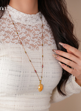 手工编织几何串珠椭圆形毛衣链