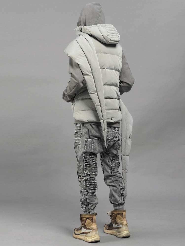 CHAUNK先锋沙丘废土风不对称立体剪裁廓形解构加厚羽绒马甲男RO潮,淘宝优惠券,粉丝福利购,淘宝优惠卷