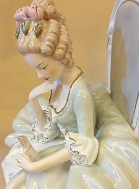 欧式陶瓷人物摆件家居饰品西洋人物装饰装饰创意新婚庆结婚礼物