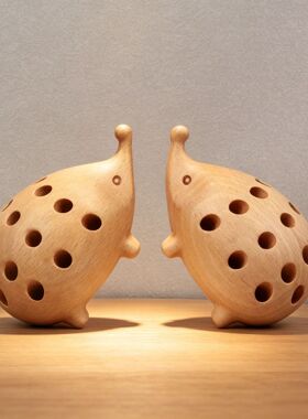 刺猬笔插北欧工艺品书房摆件小朋友笔筒实木雕刻礼物桌面装饰摆件