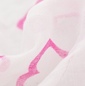 出口外贸玫红桃心爱心白色大方巾围巾