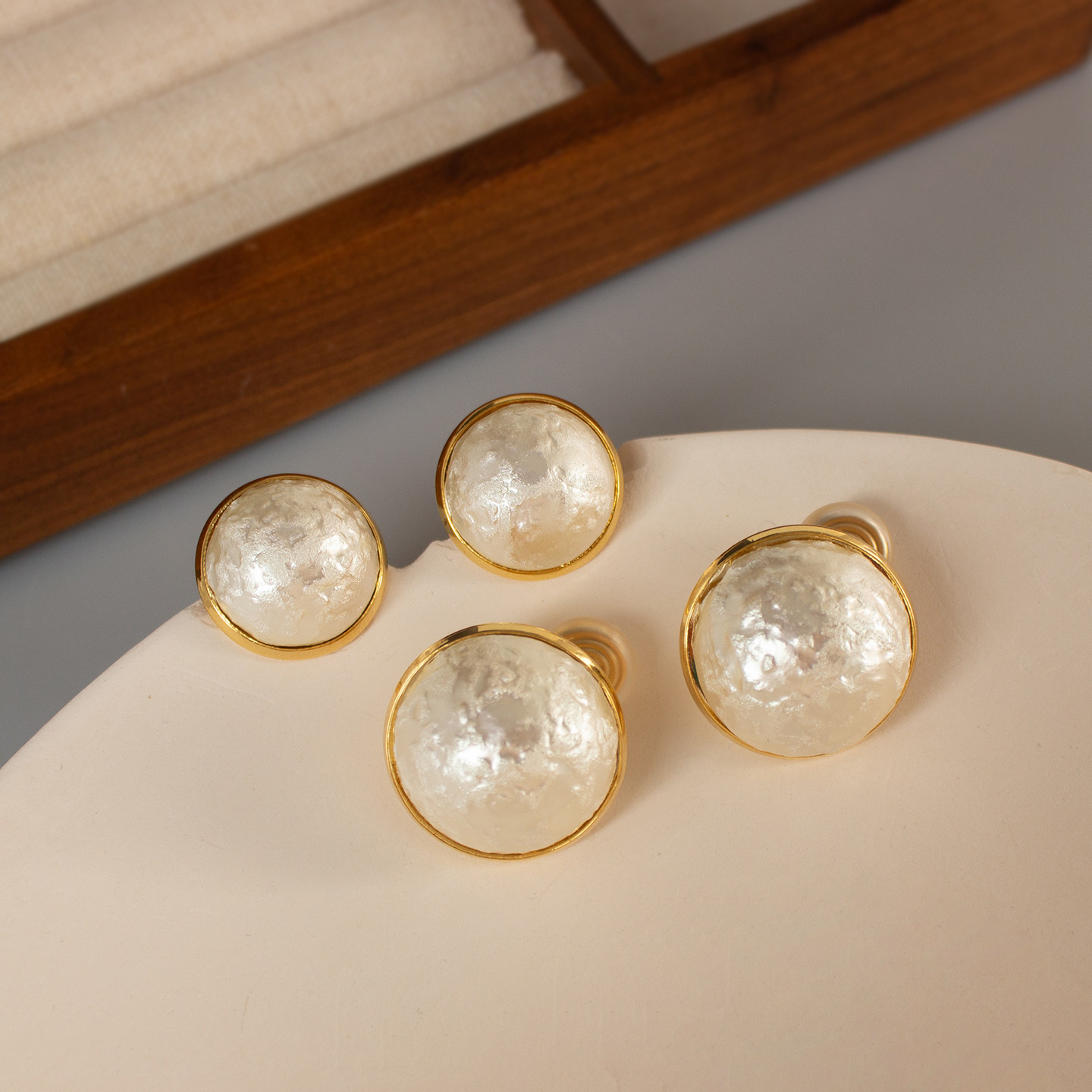 法式金边棉花珠耳环经典复古气质耳饰半圆珍珠蚊香盘耳夹无耳洞,淘宝优惠券,粉丝福利购,淘宝优惠卷