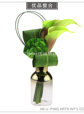 简约现代风卫浴洗手台花艺托盘