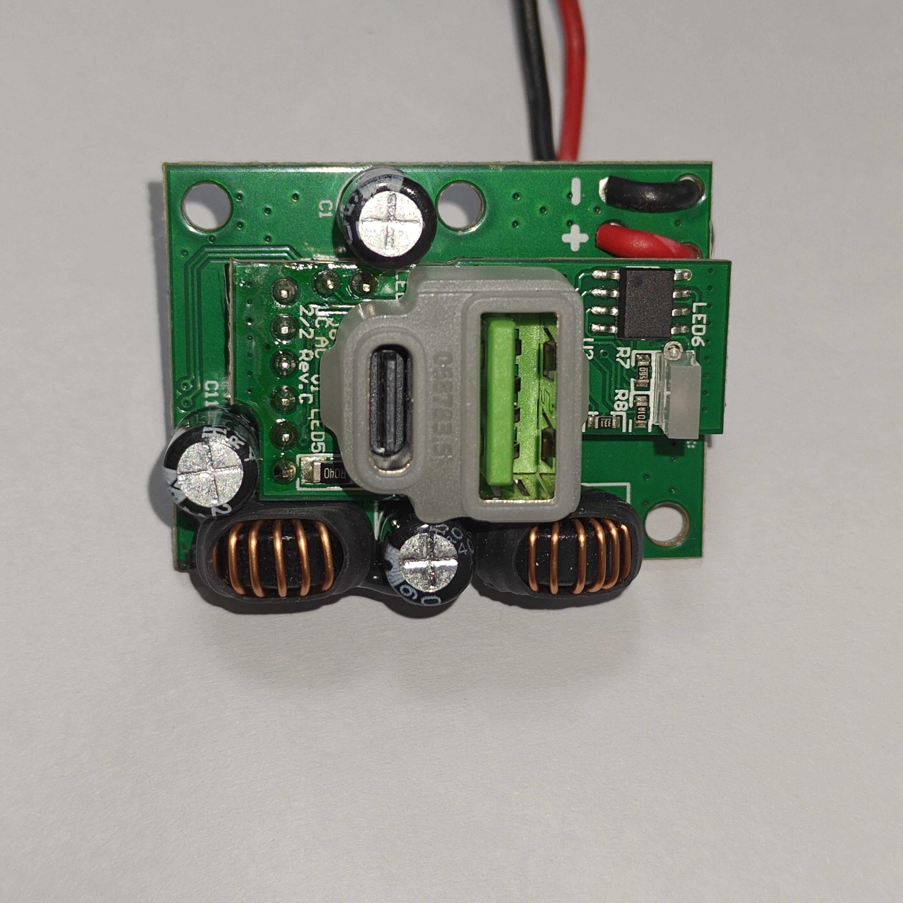 桌面改装diy 电动车手机充电器 QC3.0 Usb电源 12伏转qc3.0 9-36V,淘宝优惠券,粉丝福利购,淘宝优惠卷