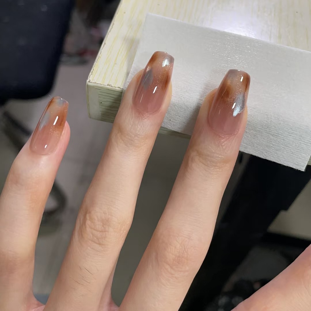 新款纯手工穿戴甲秋冬玳瑁显白美甲高级氛围感琥珀晕染棕色穿戴甲,淘宝优惠券,粉丝福利购,淘宝优惠卷