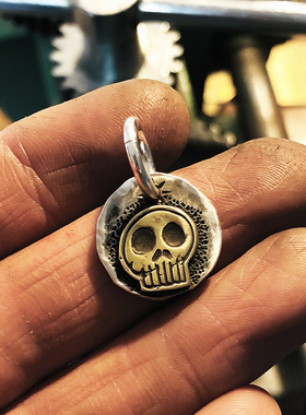 纯银复古做旧小骷髅尸陀林主吊坠