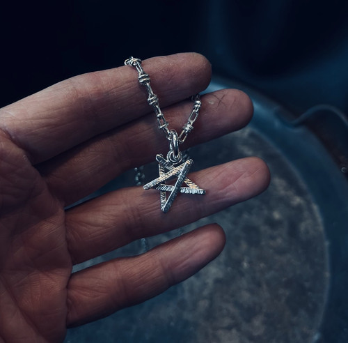 莲说制物 手工纯银做旧 锤纹五角星吊坠 - 图1