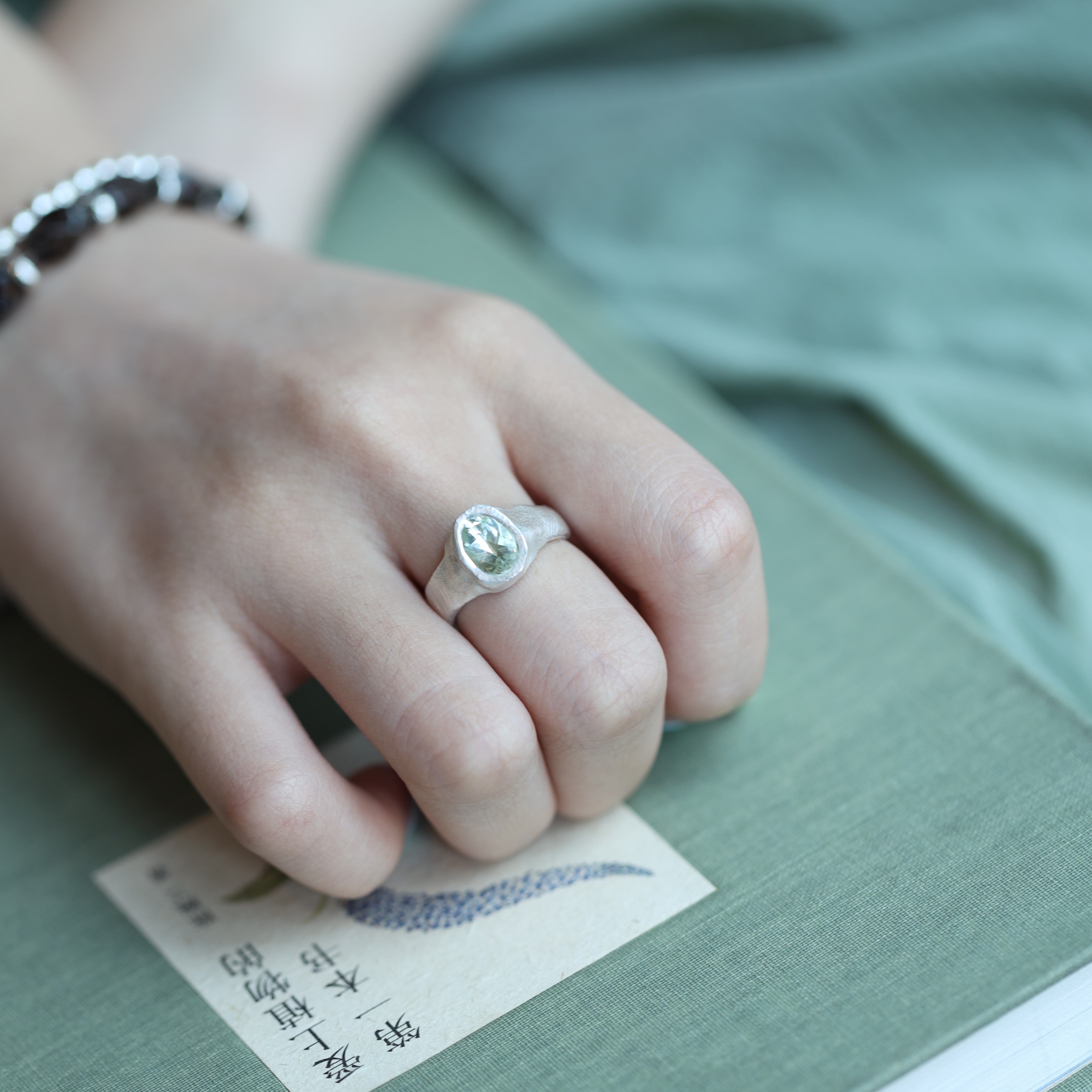 磐石之心|熙素手工999足银镶宝戒指女小众设计感岩石纹理开口指环 - 图1