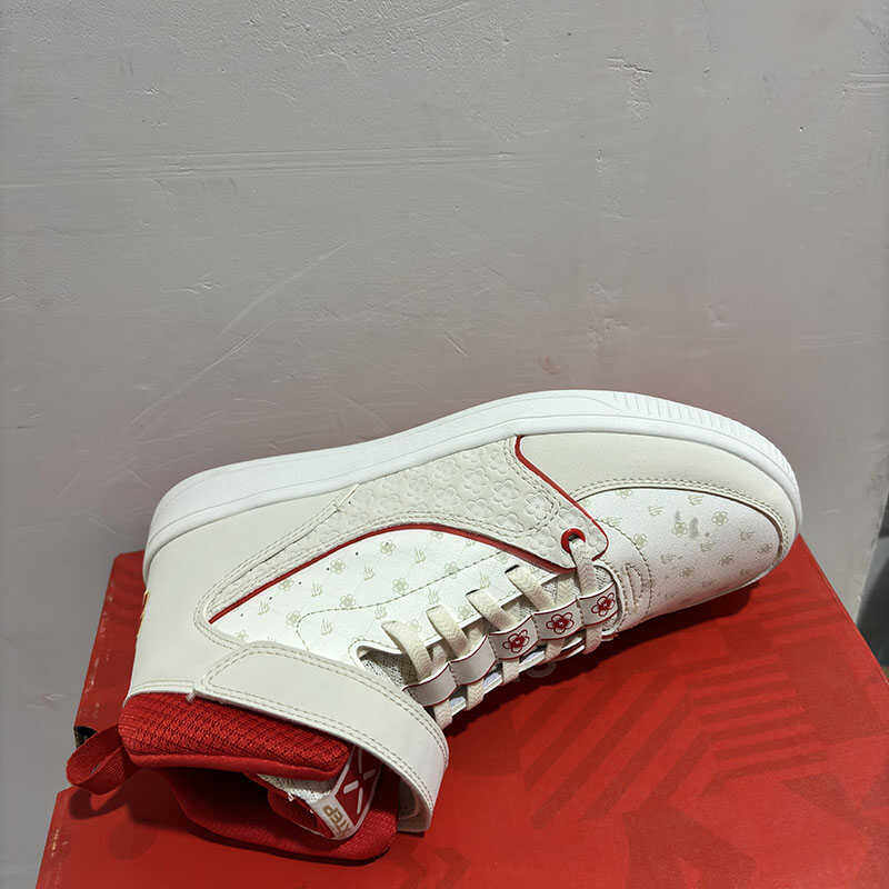 特步儿童正品春秋休闲高帮学院魔术贴女童运动板鞋677114314028,淘宝优惠券,粉丝福利购,淘宝优惠卷