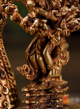 尼泊尔铜鎏金黑努嘎铜像