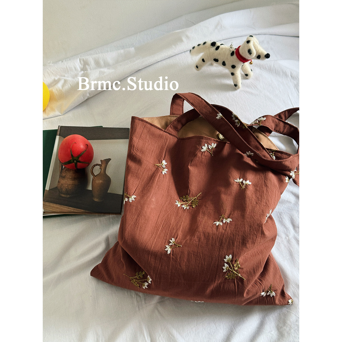 布鲁塞尔深秋~原创设计复古时髦咖色绣花布袋子通勤百搭单肩包女,淘宝优惠券,粉丝福利购,淘宝优惠卷