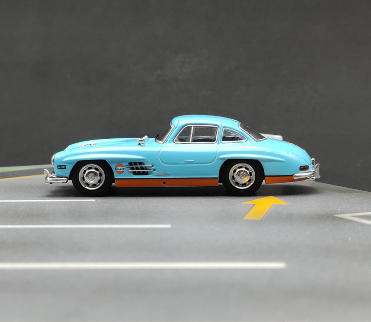 海湾石油 Seeker 1:64 奔驰300SL GULF 收藏礼品合金汽车模型 - 图1