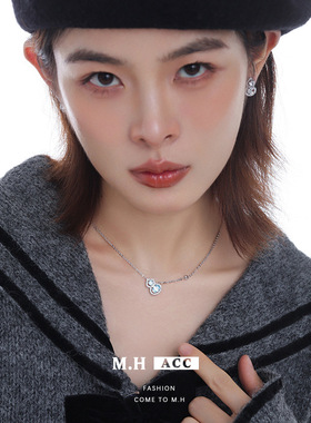 爆闪蓝葫芦吊坠项链女轻奢小众设计感蓝色锆石福禄锁骨链颈链