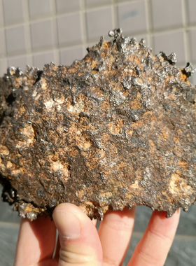 博物馆级肯尼亚石铁橄榄陨石原石