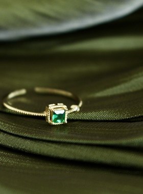 925纯银18k祖母绿锆石戒指价款