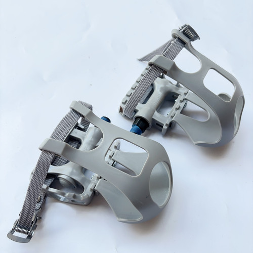 适用麦瑞克动感单车灰色脚踏脚蹬野小兽英尔健健身车防滑脚踏 - 图0