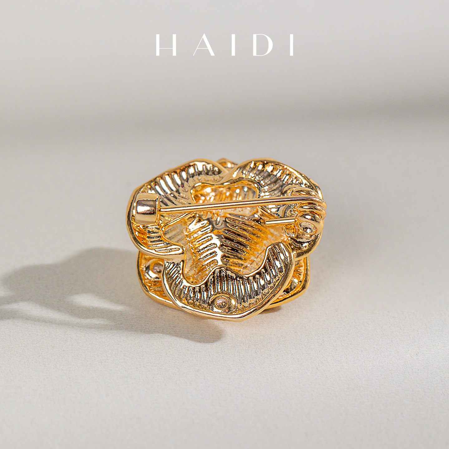 海蒂珠宝 心上玫瑰 6-7mm海水akoya浅金色珍珠胸针时尚送礼好物◇ - 图1