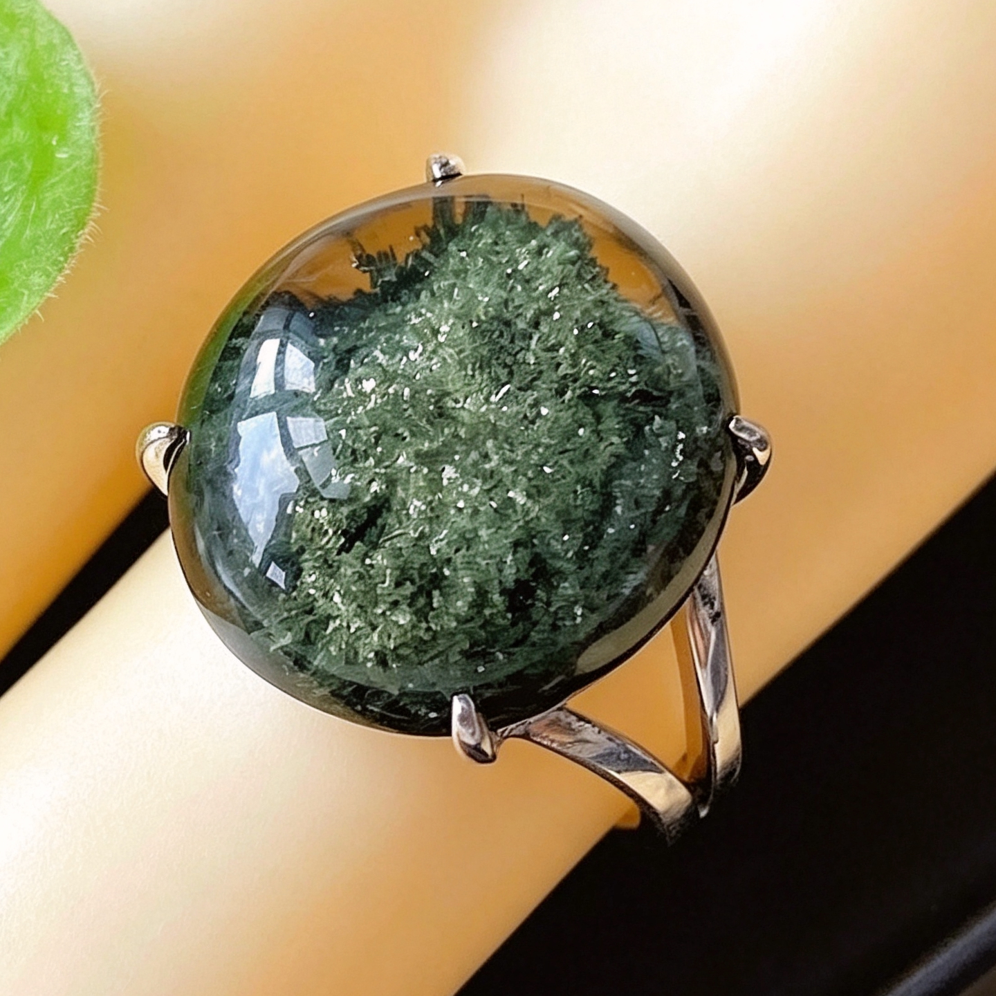 Natural crystal ring green ghost ring Brazilian green ghost ring silver bag closed mouth half basin birthday gift