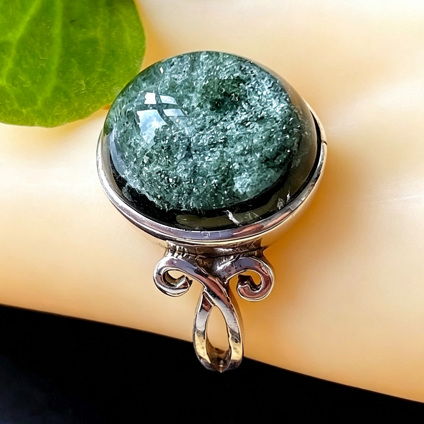 Natural crystal ring green ghost ring Brazilian green ghost ring silver package closed mouth purification cornucopia gift for women