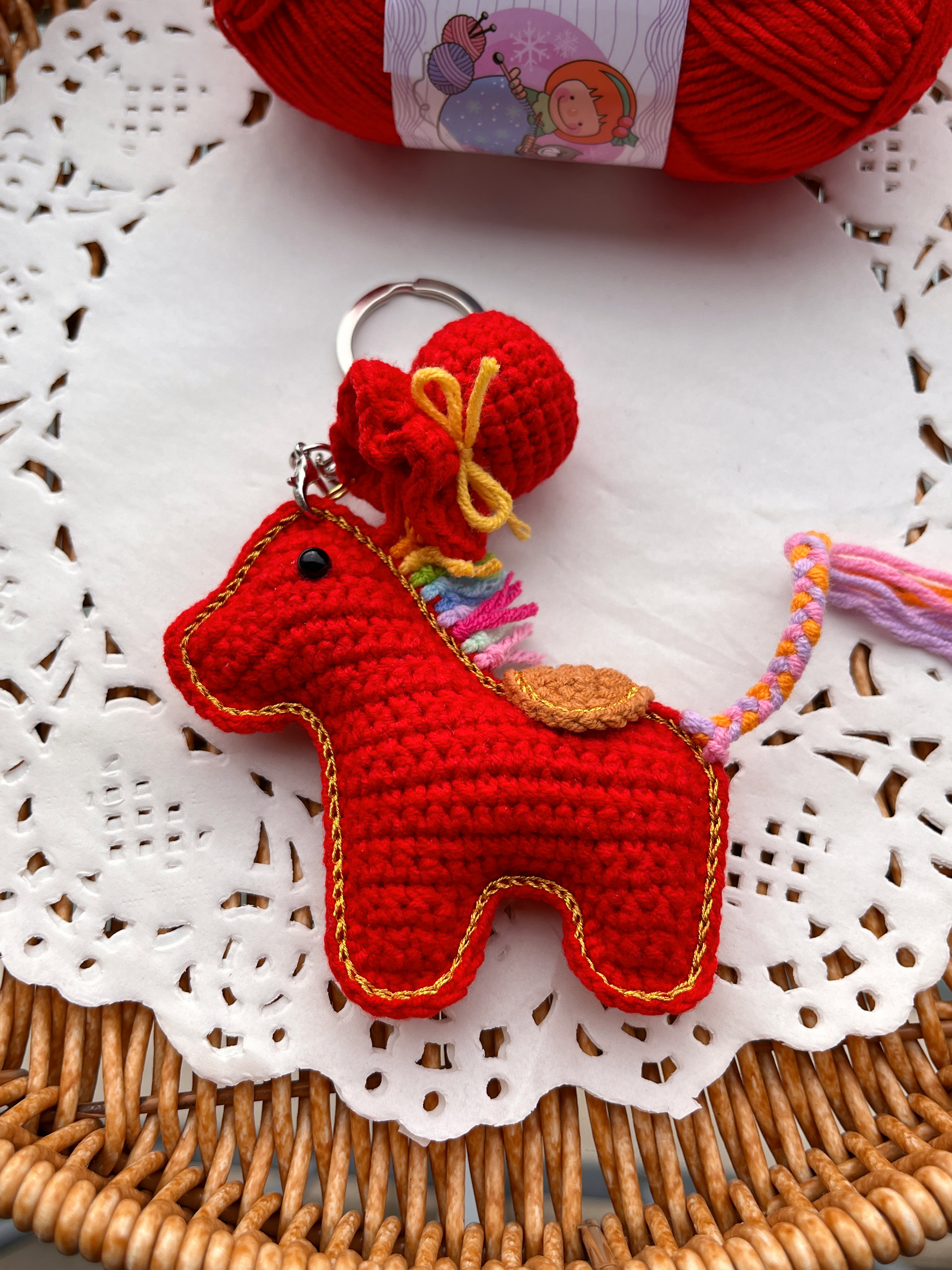 【成品】手工钩织马上有钱本命年小马钥匙扣马年包挂饰精美礼物,淘宝优惠券,粉丝福利购,淘宝优惠卷