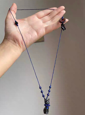 立体布鲁斯黑猫吊坠克莱因蓝串珠编绳项链小众趣味可爱毛衣链挂饰