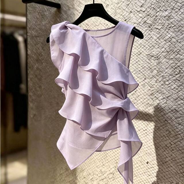 Lilac ruffle design sleeveless top 2026 summer ຮູບແບບໃຫມ່ tops ເປັນເອກະລັກແລະງາມສໍາລັບແມ່ຍິງ