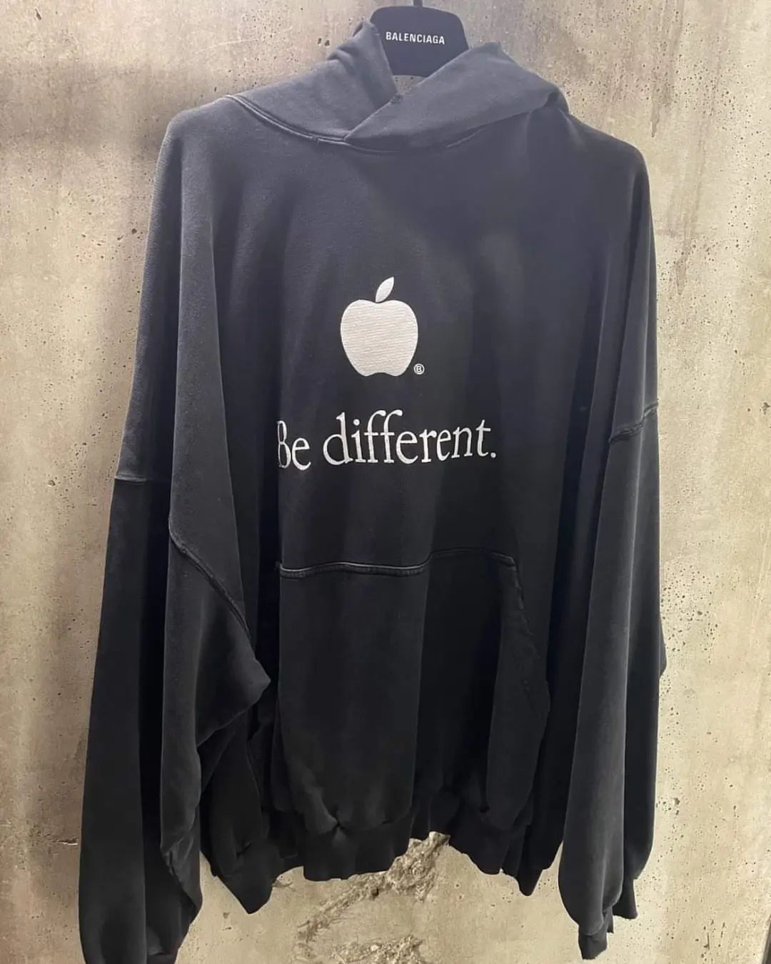 哆啦o梦的口袋 好物集市 2023秋季新款美式重磅男女复古连帽卫衣 - 图0