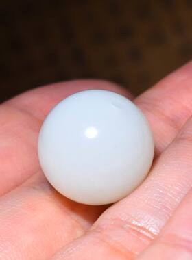 SBH421新疆的猫5.7克15.5mm特细润且末羊脂白玉圆珠   1000元/颗
